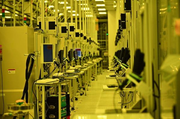 intel-predstavila-kosmicheskij-processor-starfire-dlja-sputnikov-s-podderzhkoj-ii-e2155ec.jpg