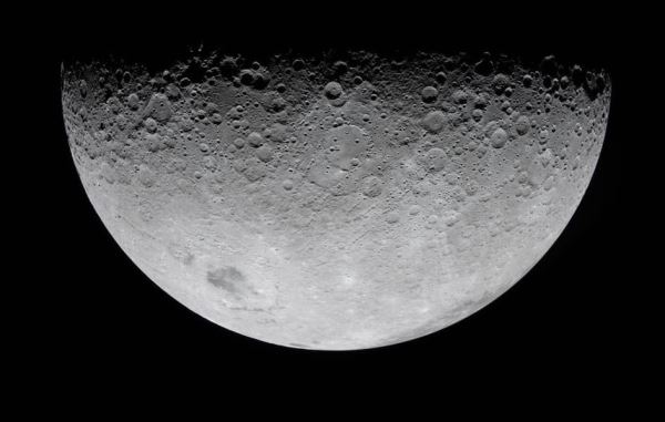 luna-kak-gigantskij-detektor-uchenye-predlozhili-neozhidannyj-sposob-lovit-gravitacionnye-volny-e93e535.jpg