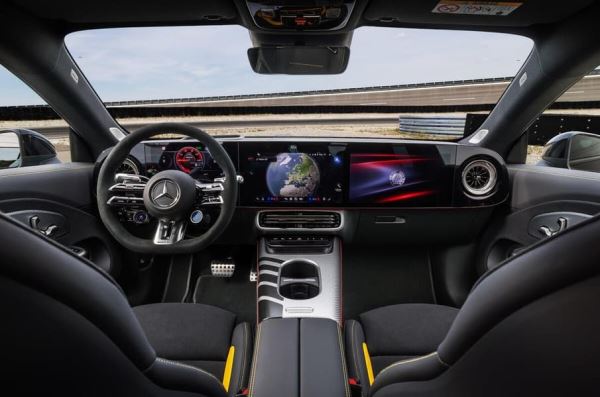 rassekrechen-polnostju-elektricheskij-sedan-mercedes-amg-671-silnyj-elektricheskij-cla-s-rezhimom-drifta-df3a34c.jpg