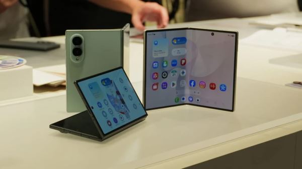 galaxy-z-fold-8-i-z-flip-8-pobili-rekord-galaxy-note-10-spros-na-novye-flagmany-prevzoshel-ozhidanija-a5d8bef.jpg