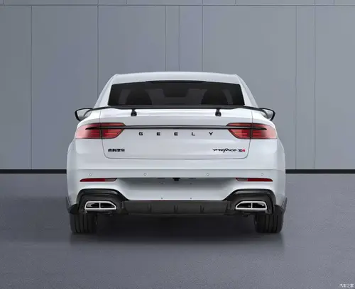 rassekrechen-samyj-moshhnyj-geely-preface-290-ls-pod-kapotom-i-spojler-na-kryshke-bagazhnika-220a35c.webp